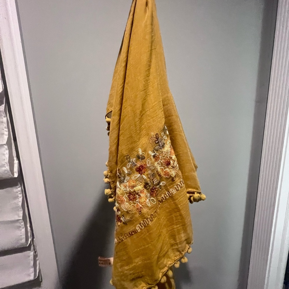 Yellow/ mustard floral embroidered scarf